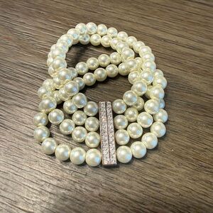 Premier Designs Pearl Bracelet with Silver Bar